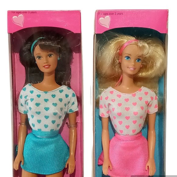 Pretty Hearts Barbie #14473/14475 Vintage 1995 2 Dolls incl Pink & Blue NRFB - Picture 2 of 10